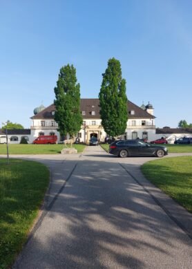 Höhenried KreARTiv Mandalavision 6 Höhenried KreARTiv Mandalavision 6
